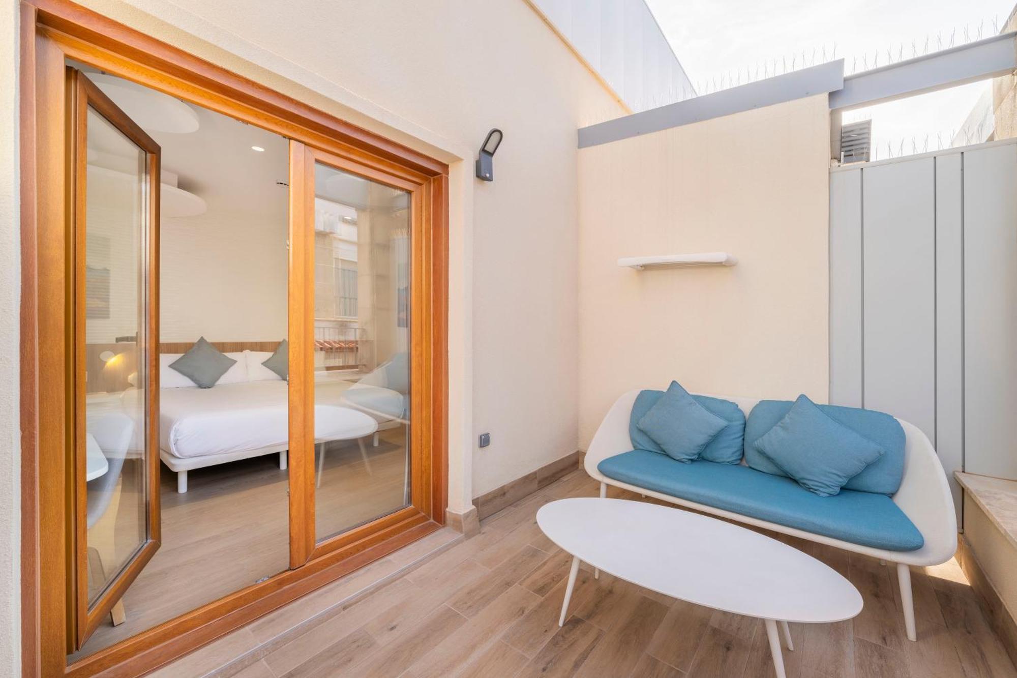 Odyssey Aparthotel
